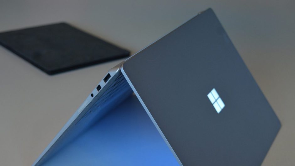 Microsoft trabaja en una Surface plegable compatible con Android ¿El futuro de Project xCloud?