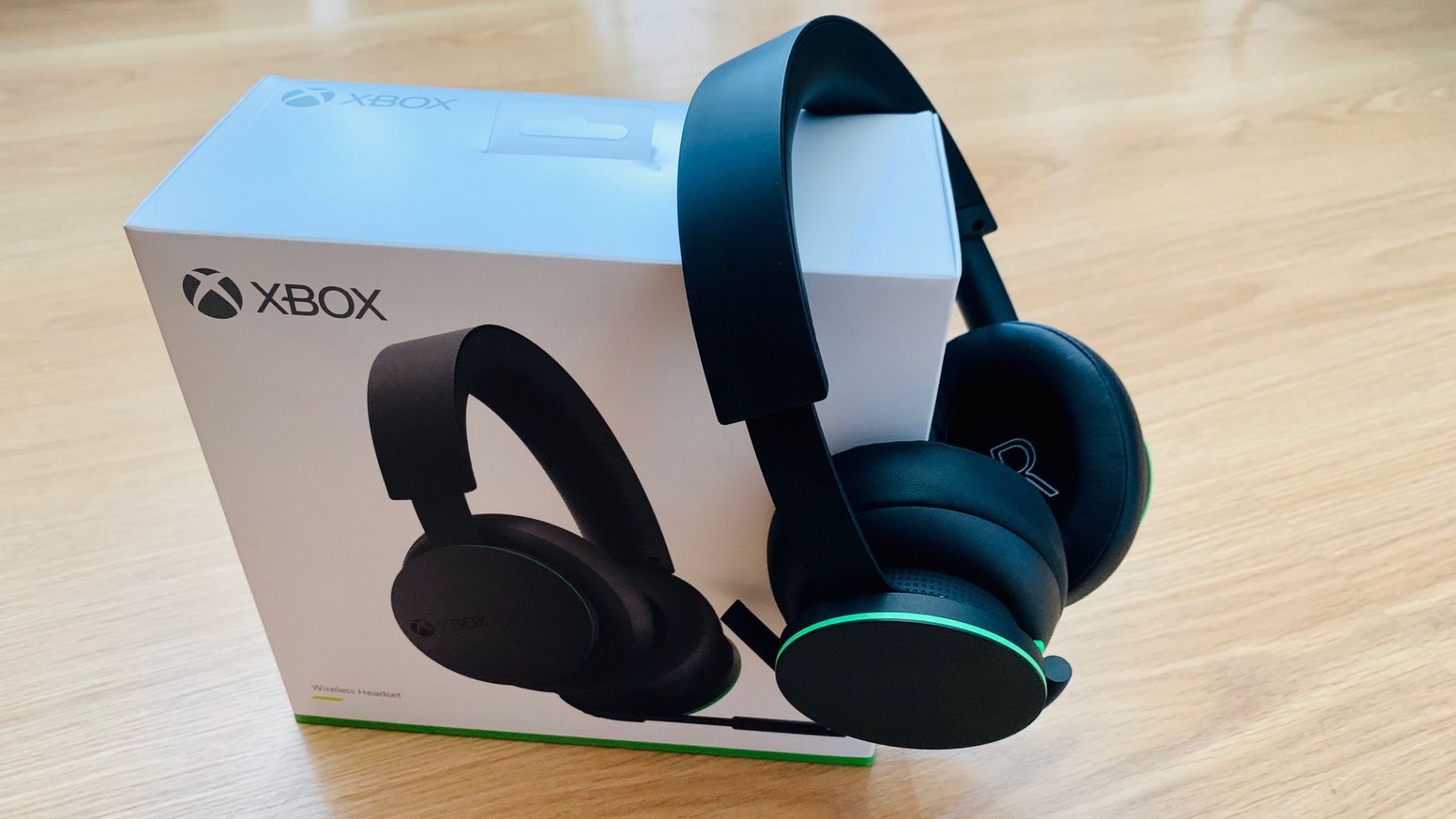 Analizamos a fondo los nuevos Auriculares inalámbricos de Xbox - Spoiler: Son geniales. Os traemos nuestras impresiones de los esperados Auriculares inalámbricos de Xbox oficiales.