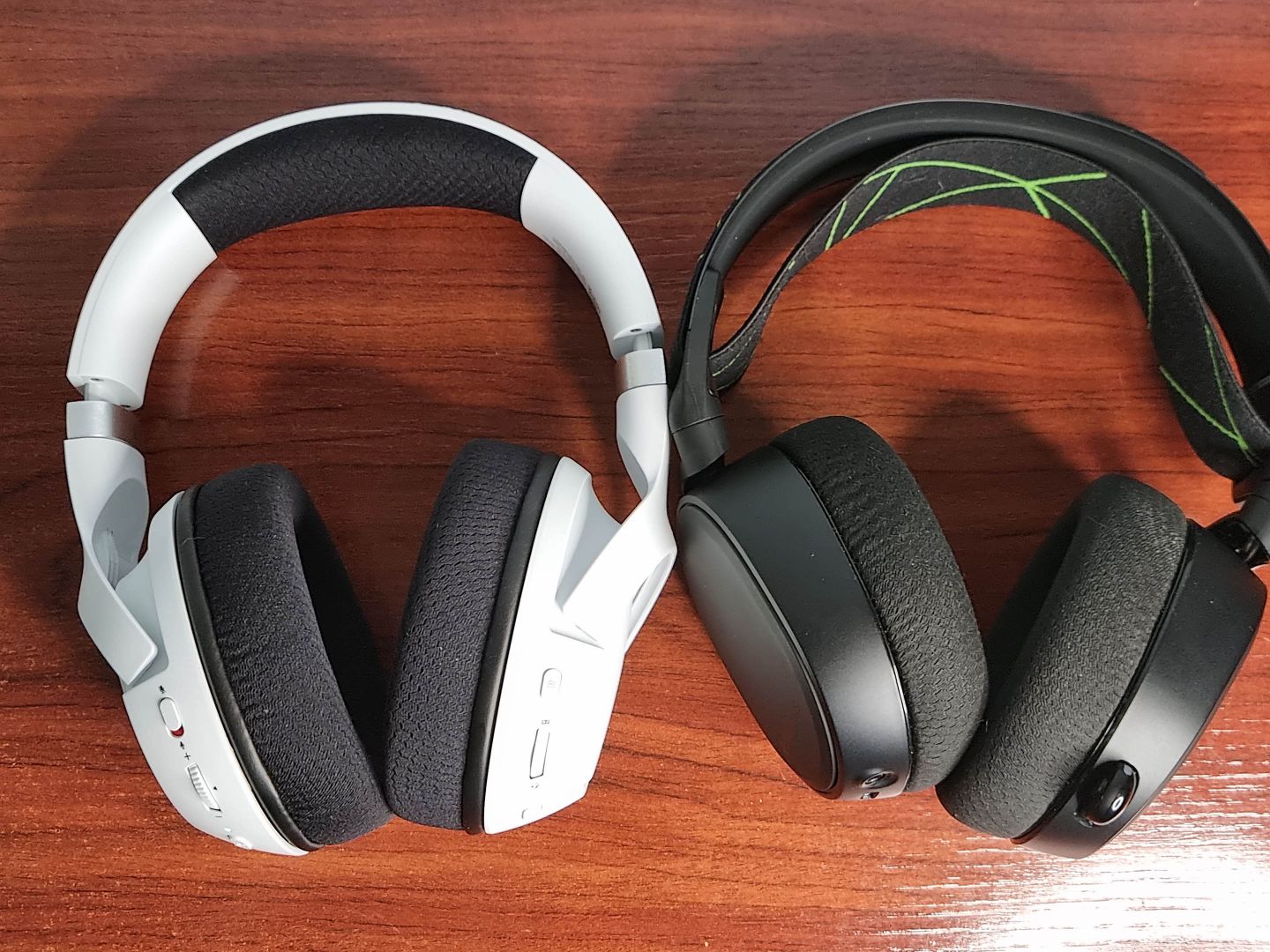 Analizamos los Razer Kaira Pro White, la nueva versión de uno de los mejores auriculares para Xbox - Hoy os traemos nuestras impresiones tras probar varios días los nuevos Razer Kaira Pro White, la nueva versión de estos fantásticos auriculares.